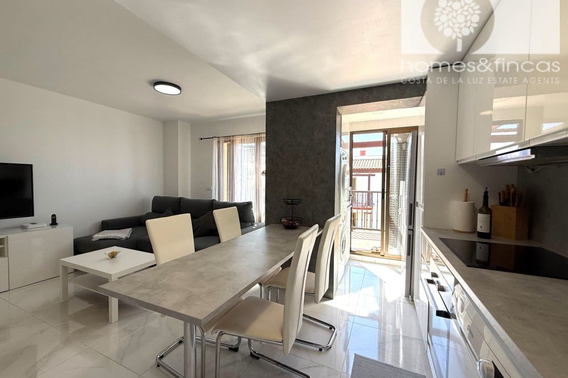 2 soverom Leilighet til salgs i Ayamonte med svømmebasseng garasje - € 249 999 (Ref: 9963550)