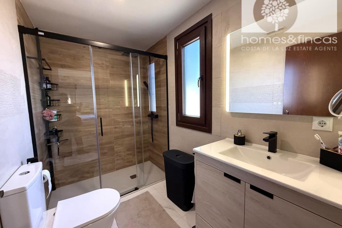 2 soverom Leilighet til salgs i Ayamonte med svømmebasseng garasje - € 249 999 (Ref: 9963550)