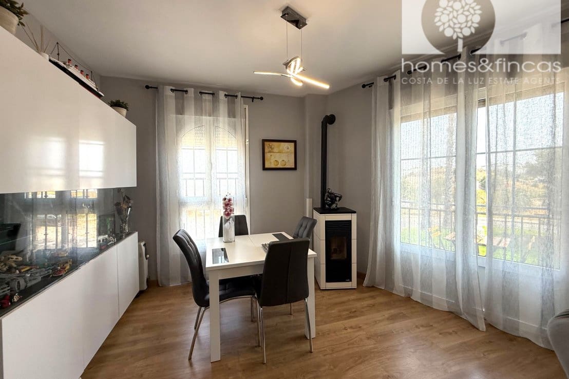 3 slaapkamer Appartement te koop in Ayamonte - € 181.500 (Ref: 9983875)