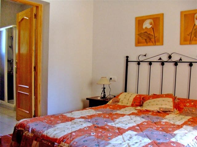Chalet de 3 habitaciones en Pueblo, Calpe / Calp en venta con piscina garaje - 478.000 € (Ref: 10086510)