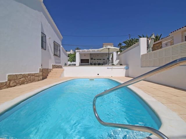 2 makuuhuone Huvila myytävänä paikassa Pueblo, Calpe / Calp mukana uima-altaan 
autotalli - 372 000 € (Ref: 10103506)