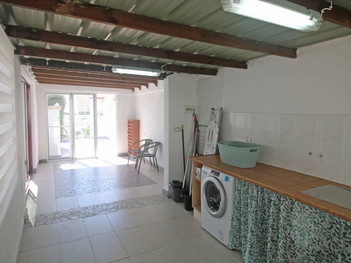 2 makuuhuone Huvila myytävänä paikassa Calpe / Calp mukana uima-altaan 
autotalli - 372 000 € (Ref: 10103506)