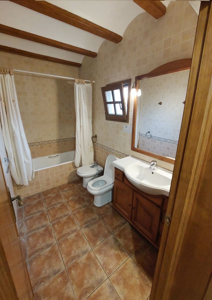 8 slaapkamer Villa te koop in Calpe / Calp met zwembad garage - € 800.000 (Ref: 10165657)