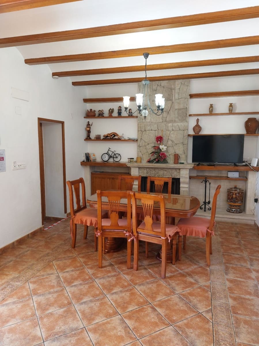 8 slaapkamer Villa te koop in Calpe / Calp met zwembad garage - € 800.000 (Ref: 10165657)