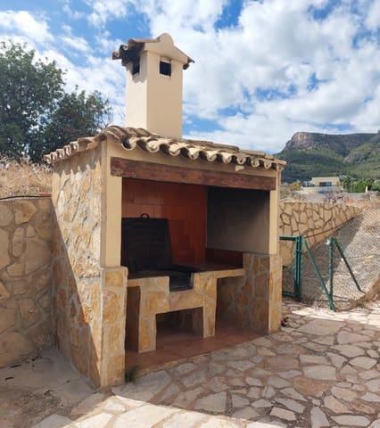 8 slaapkamer Villa te koop in Pueblo, Calpe / Calp met zwembad garage - € 800.000 (Ref: 10165657)