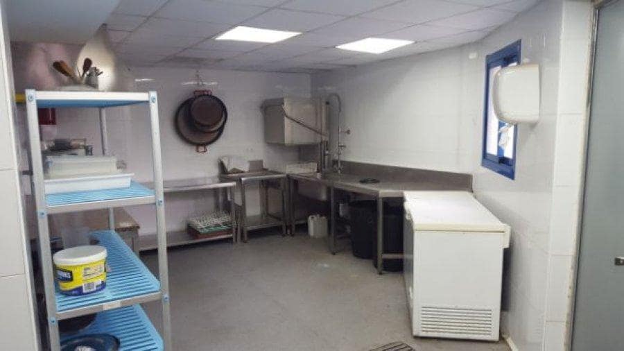 Ristorante/Bar in vendita in Calpe / Calp con piscina - 500.000 € (Rif: 5233226)