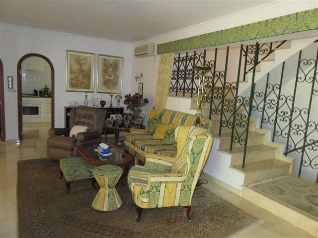 5 bedroom Villa for sale in Benissa - € 2,400,000 (Ref: 5233279)