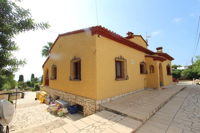 7 Zimmer Villa zu verkaufen in Calpe / Calp mit Pool Garage - 1.200.000 € (Ref: 5233345)