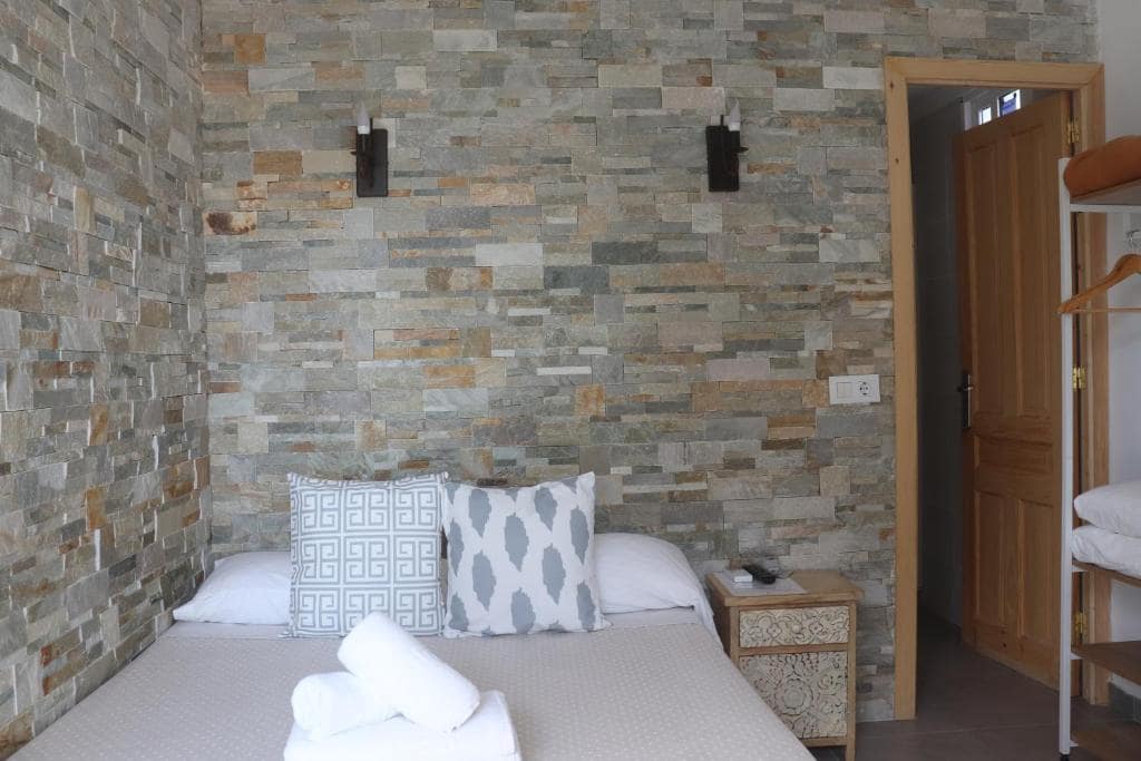 Guesthouse/B & B til salg i Calpe / Calp med swimmingpool garage - € 1.050.000 (Ref: 5233660)