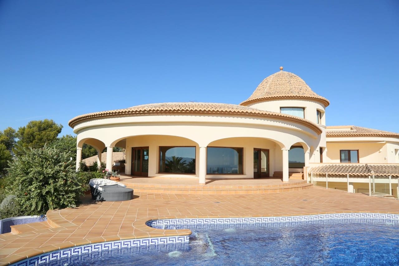 4 bedroom Villa for sale in Calpe / Calp with pool garage - € 3,000,000 (Ref: 6461531)