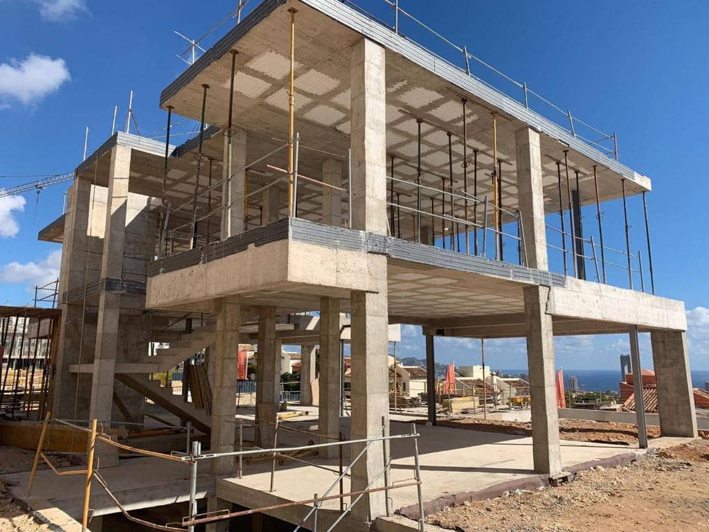 8 bedroom Villa for sale in Finestrat with pool garage - € 3,950,000 (Ref: 6503733)