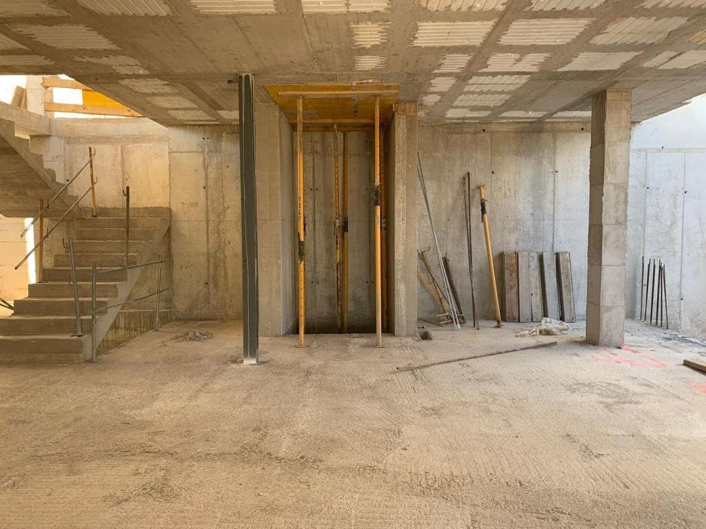 8 bedroom Villa for sale in Finestrat with pool garage - € 3,950,000 (Ref: 6503733)