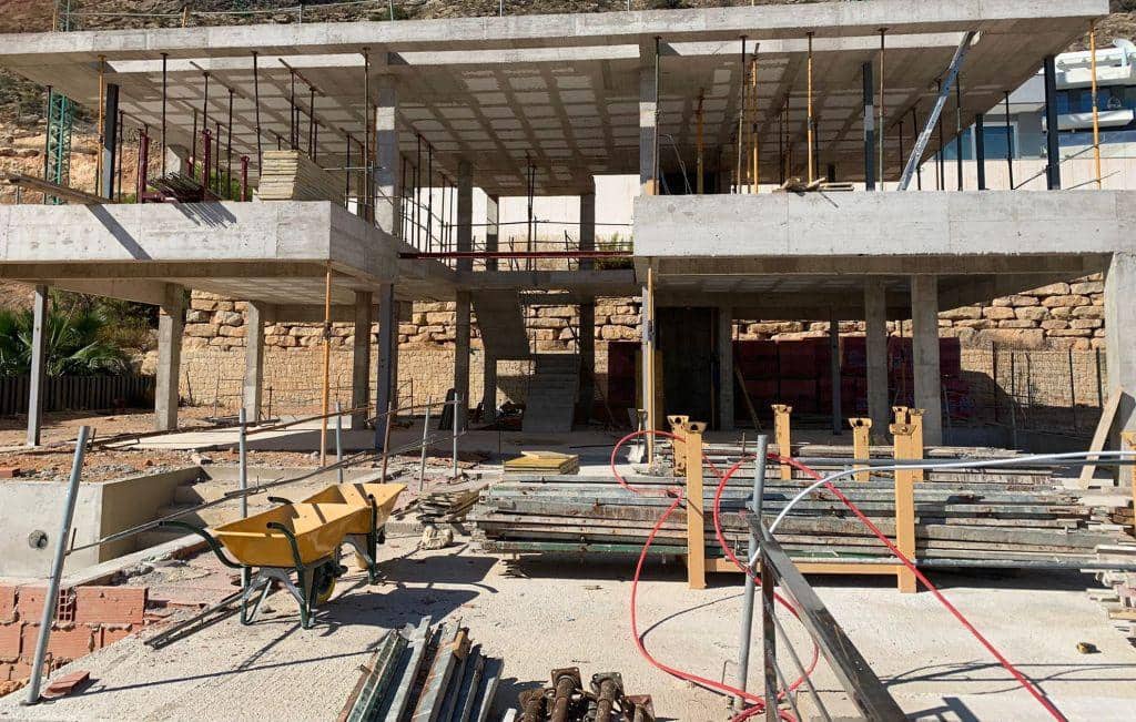 8 bedroom Villa for sale in Finestrat with pool garage - € 3,950,000 (Ref: 6503733)