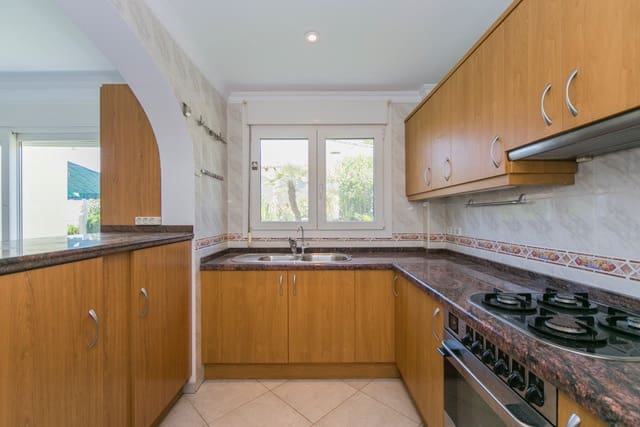 3 chambre Villa/Maison à vendre à Calpe / Calp avec garage - 750 000 € (Ref: 7015644)