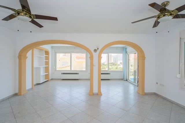 3 chambre Villa/Maison à vendre à Calpe / Calp avec garage - 750 000 € (Ref: 7015644)