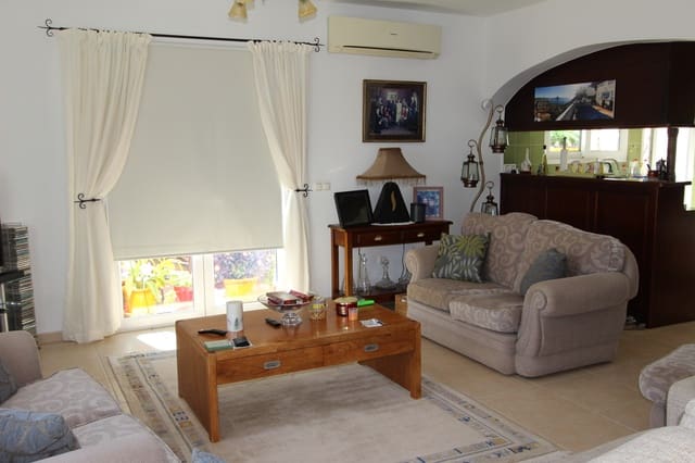 3 Zimmer Villa zu verkaufen in Calpe / Calp mit Pool Garage - 699.950 € (Ref: 7490473)