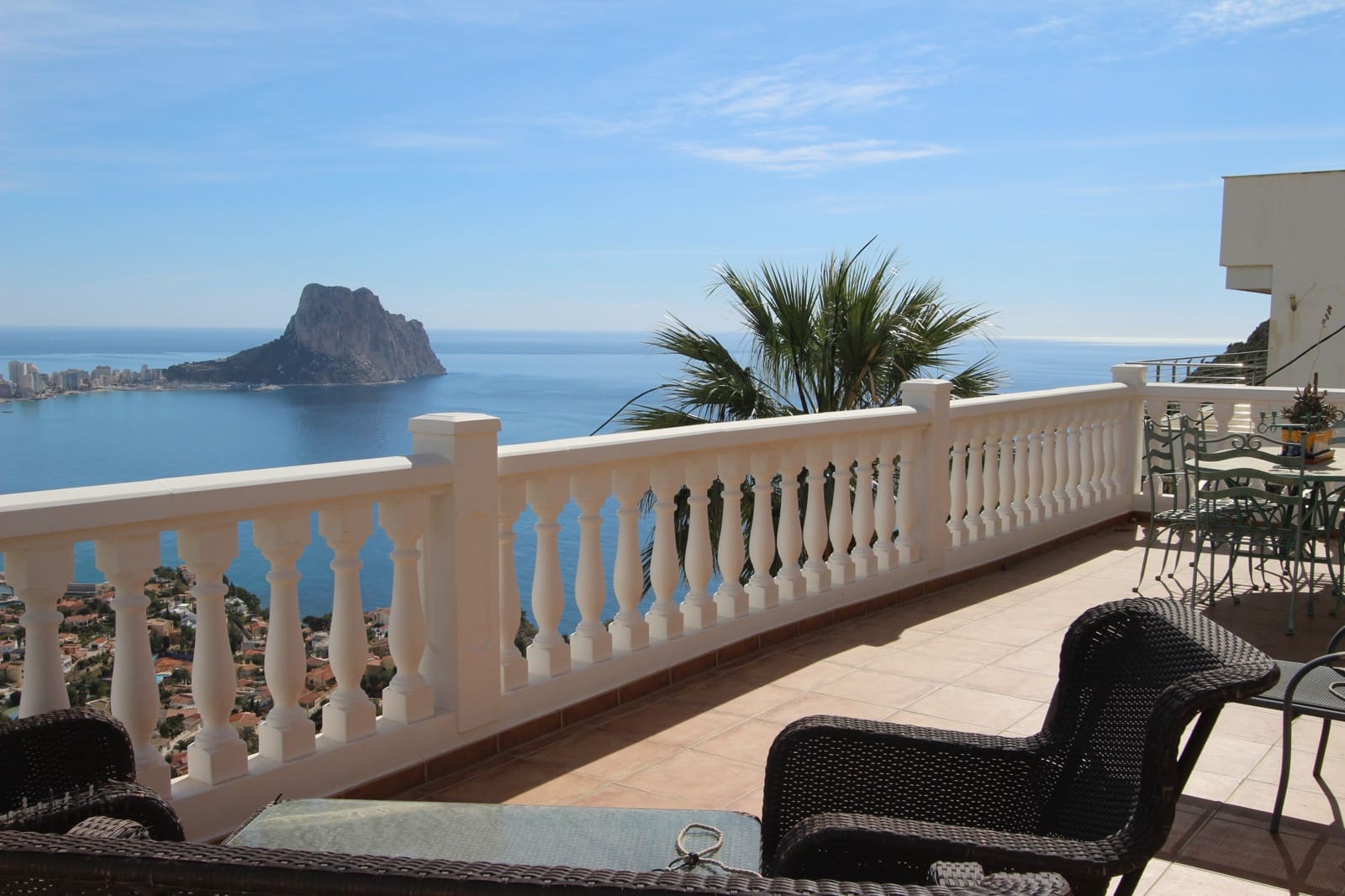 3 bedroom Villa for sale in Calpe / Calp with pool garage - € 699,950 (Ref: 7490473)
