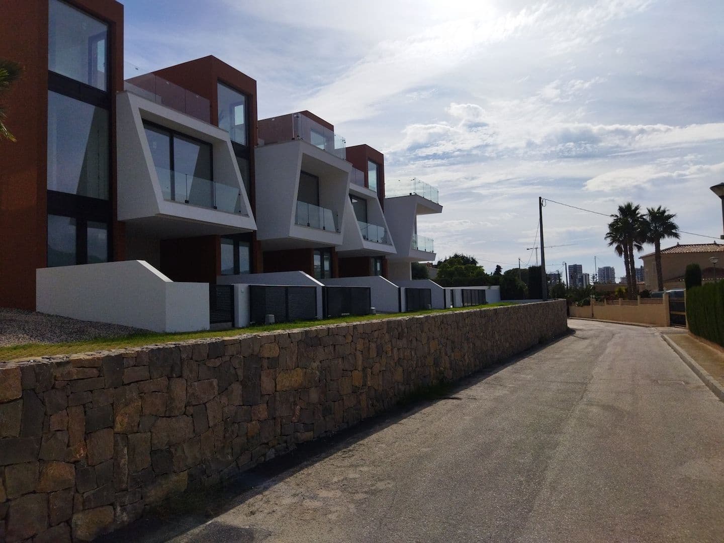 3 soveværelse Semi-Rækkehus til salg i Calpe / Calp med swimmingpool garage - € 755.000 (Ref: 7877408)