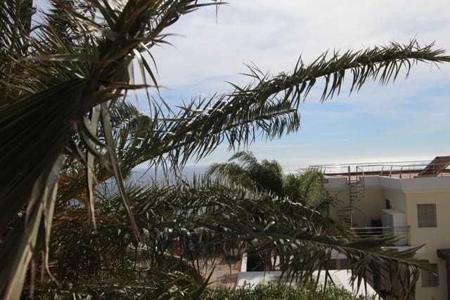 4 sypialnia Willa na sprzedaż w Calpe / Calp z basenem garażem - 950 000 € (Ref: 8132821)