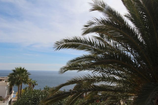 4 sypialnia Willa na sprzedaż w Calpe / Calp z basenem garażem - 950 000 € (Ref: 8132821)