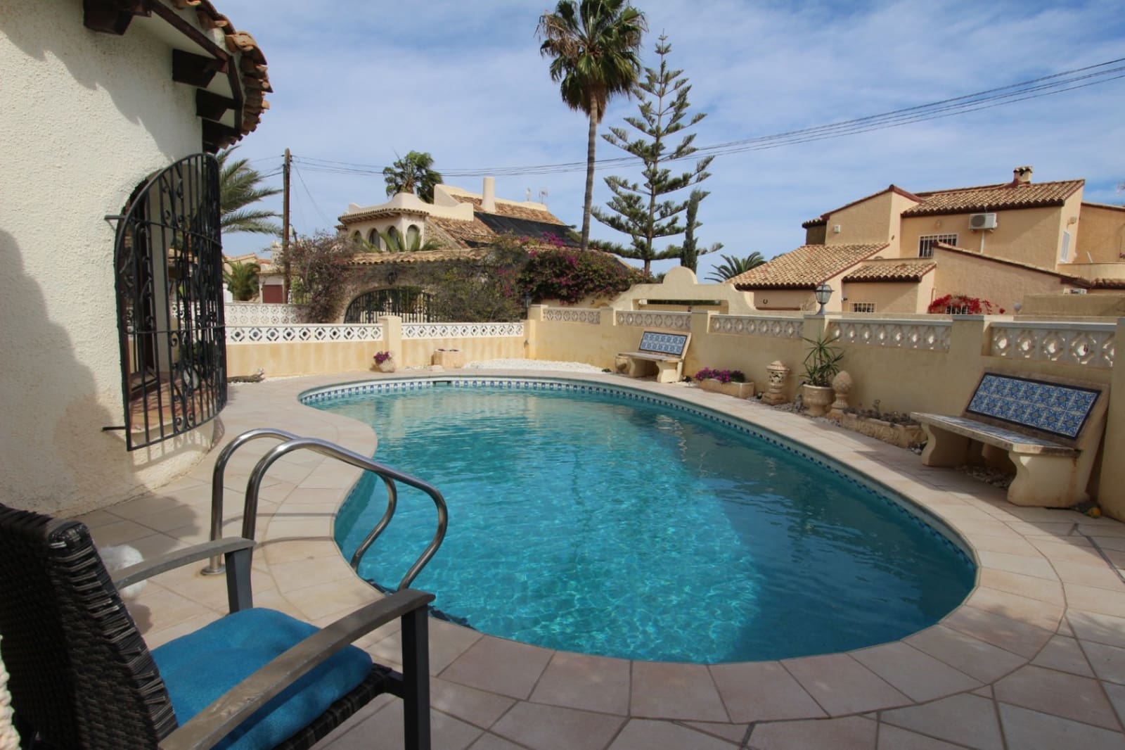 4 bedroom Villa for sale in Calpe / Calp with pool garage - € 950,000 (Ref: 8132821)