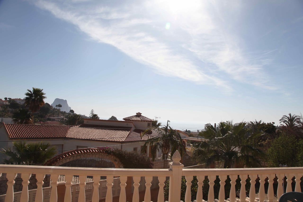 5 sypialnia Willa na sprzedaż w Calpe / Calp z basenem garażem - 650 000 € (Ref: 8198125)