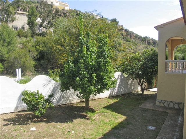 6 bedroom Villa for sale in Calpe / Calp with pool garage - € 505,000 (Ref: 8718282)
