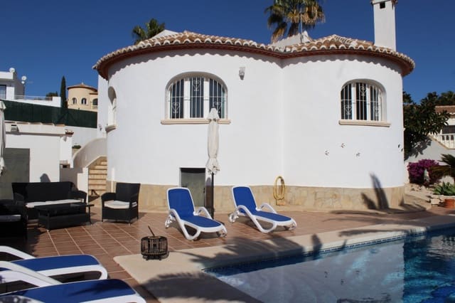 5 Zimmer Villa zu verkaufen in Calpe / Calp mit Pool Garage - 750.000 € (Ref: 8815027)