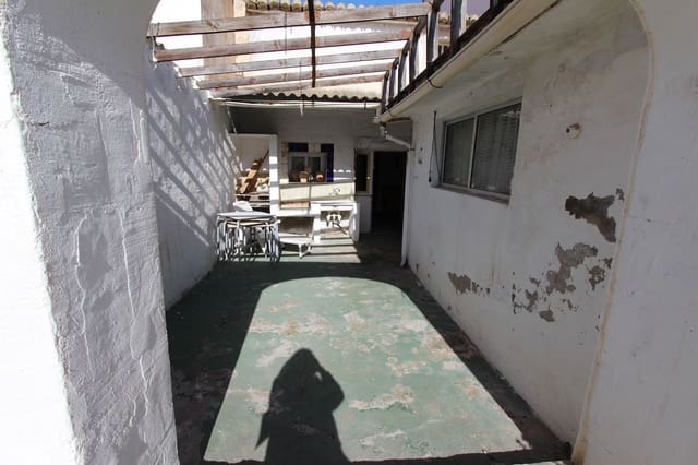 4 slaapkamer Huis te koop in Calpe / Calp - € 350.000 (Ref: 8894000)