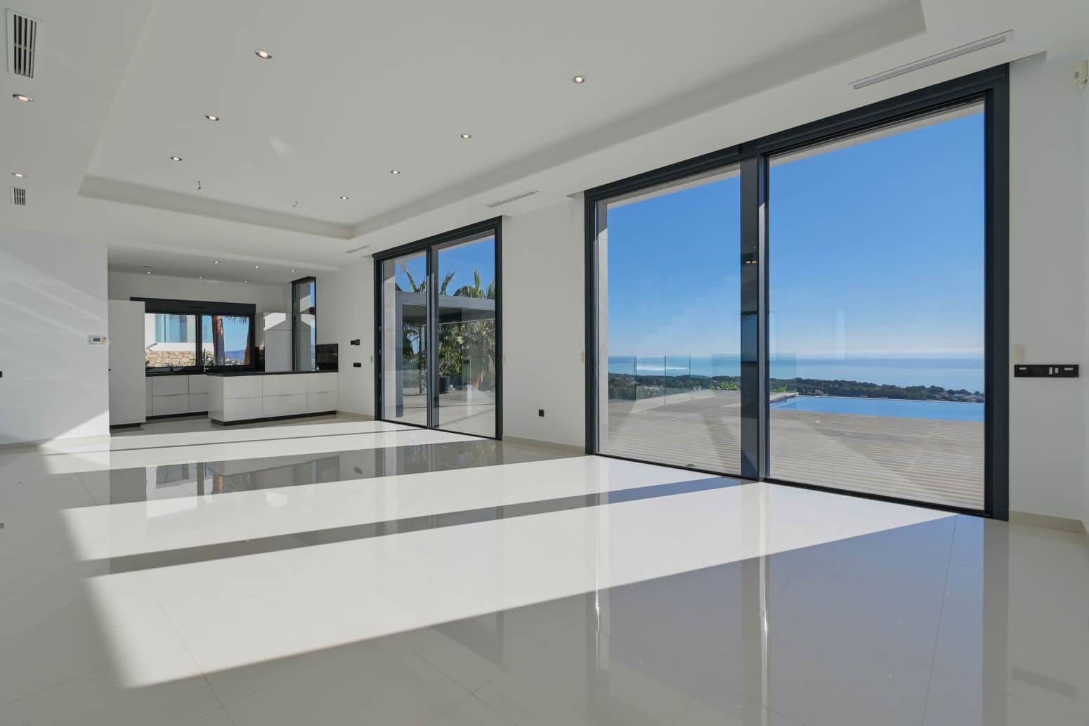 6 bedroom Villa for sale in Benissa with pool garage - € 4,750,000 (Ref: 8956435)