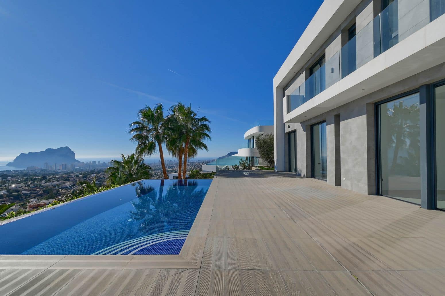 6 bedroom Villa for sale in Benissa with pool garage - € 4,750,000 (Ref: 8956435)