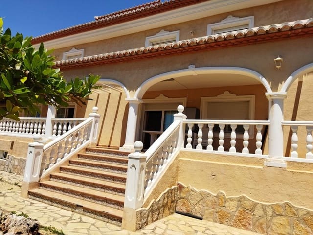 Chalet de 6 habitaciones en Calpe / Calp en venta con piscina garaje - 1.150.000 € (Ref: 9022287)