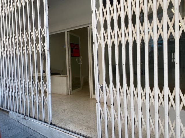 Comercial para venda em Pueblo, Calpe / Calp - 169 000 € (Ref: 9245398)