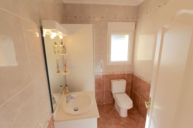 Chalet de 4 habitaciones en Benissa en venta - 1.100.000 € (Ref: 9312020)