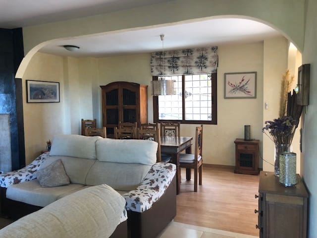 4 quarto Moradia para venda em Altea com piscina garagem - 630 000 € (Ref: 9339133)