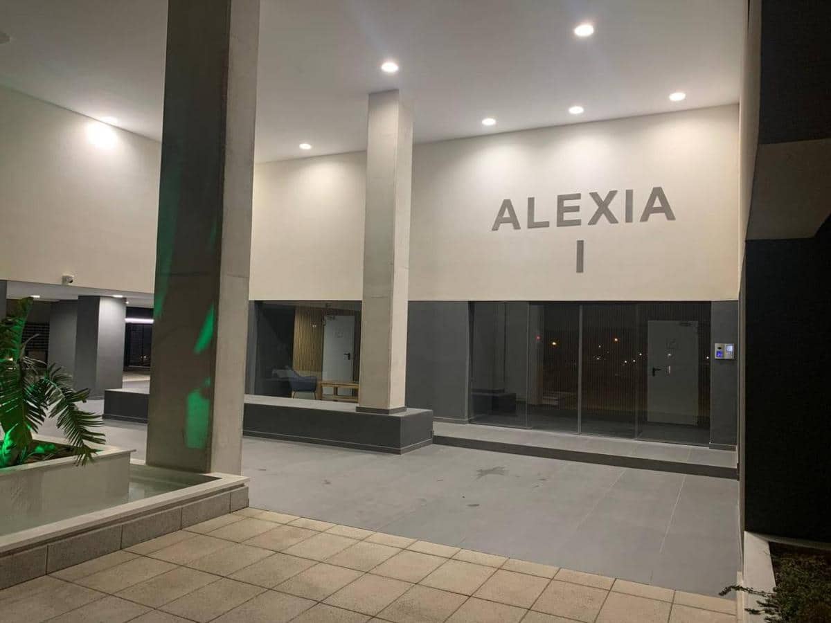 Apartamento de 2 habitaciones en Calpe / Calp en venta con piscina garaje - 425.000 € (Ref: 9405876)