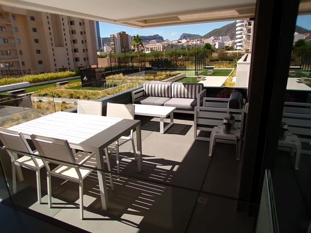Apartamento de 2 habitaciones en Pueblo, Calpe / Calp en venta con piscina garaje - 425.000 € (Ref: 9405876)