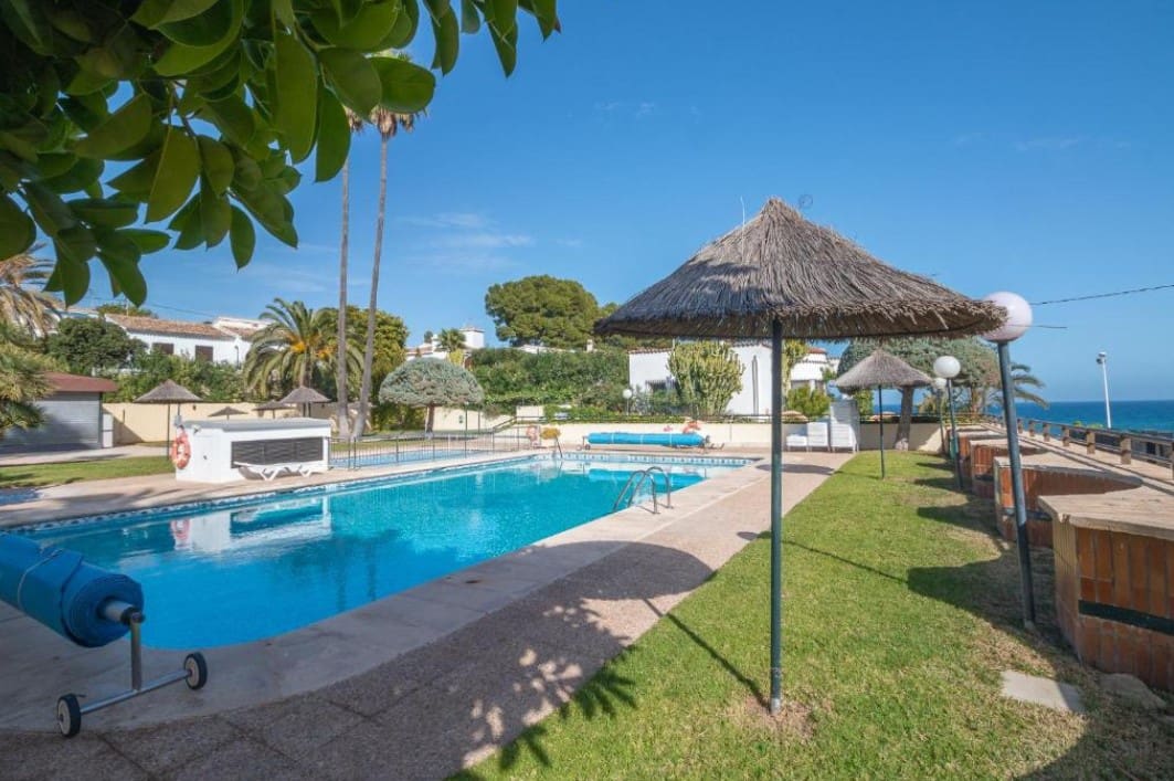 1 soverom Leilighet til salgs i Calpe / Calp med svømmebasseng garasje - € 179 000 (Ref: 9460677)