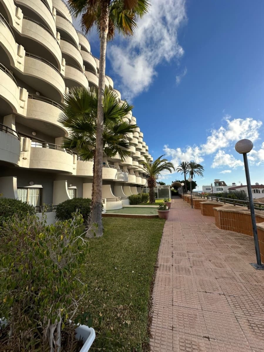 1 soverom Leilighet til salgs i Calpe / Calp med svømmebasseng garasje - € 179 000 (Ref: 9460677)