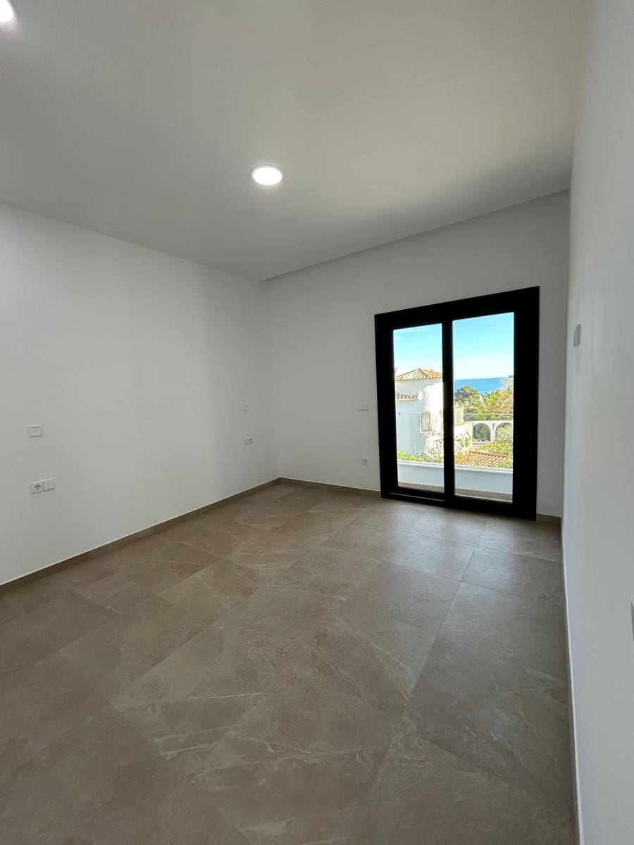 3 bedroom Villa for sale in Benissa - € 1,175,000 (Ref: 9844359)