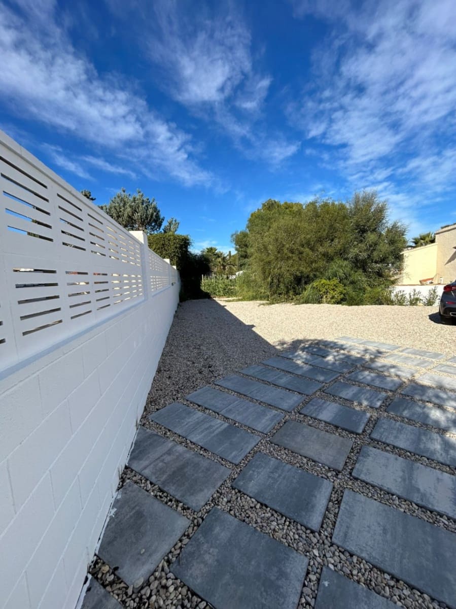 3 bedroom Villa for sale in Benissa - € 1,175,000 (Ref: 9844359)