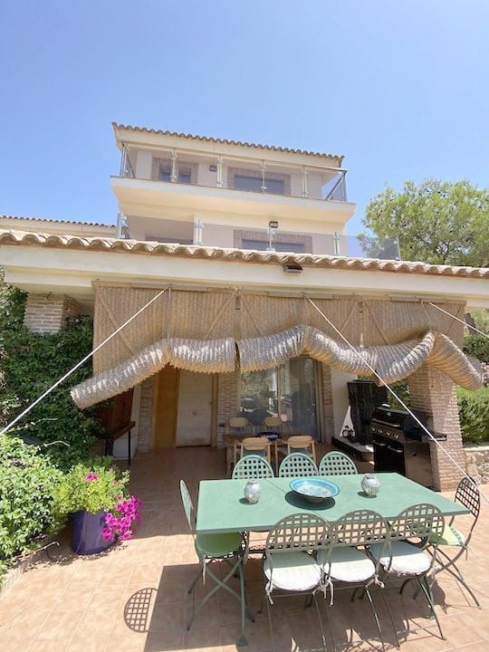 3 bedroom Bungalow for sale in Calpe / Calp with pool garage - € 699,000 (Ref: 9985877)