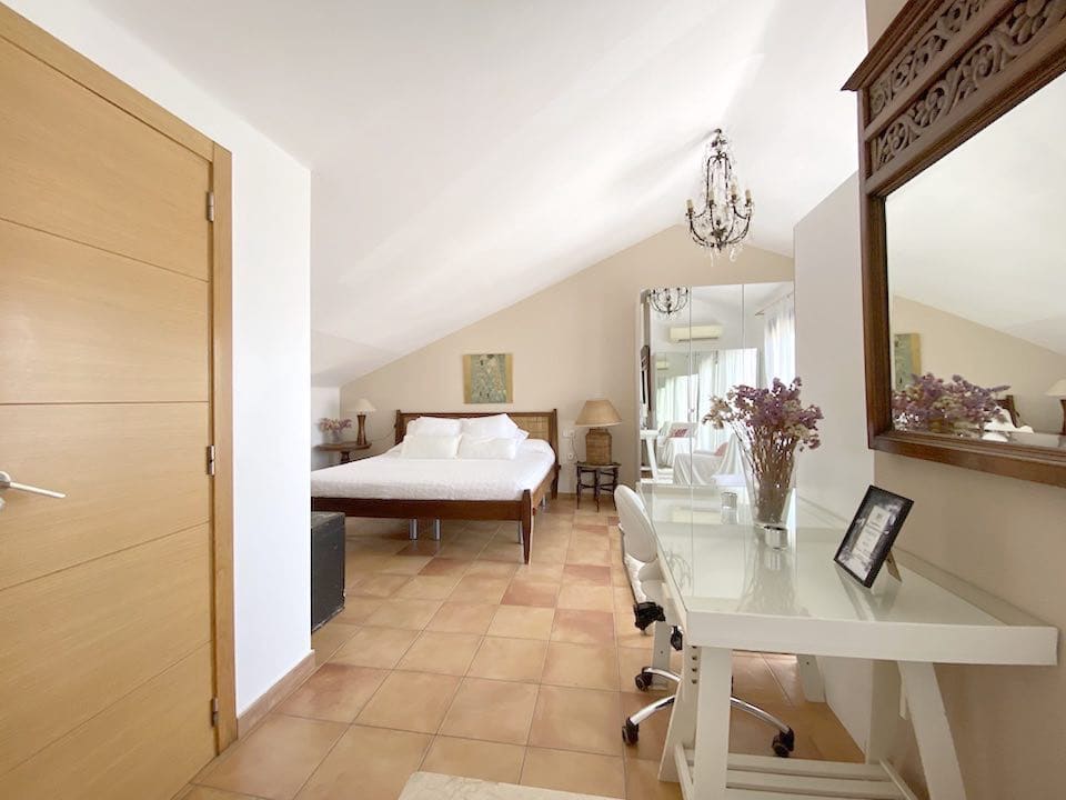 3 bedroom Bungalow for sale in Calpe / Calp with pool garage - € 699,000 (Ref: 9985877)