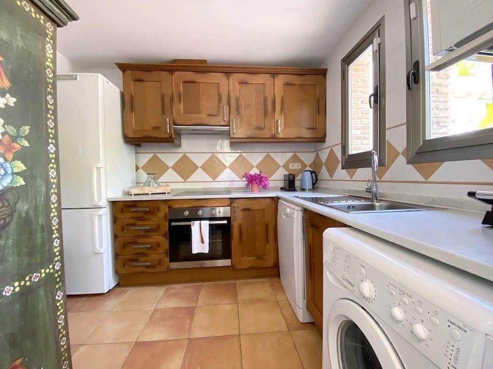 3 bedroom Bungalow for sale in Calpe / Calp with pool garage - € 699,000 (Ref: 9985877)