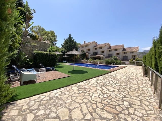 3 sovrum Bungalow till salu i Calpe / Calp med pool garage - 699 000 € (Ref: 9985877)