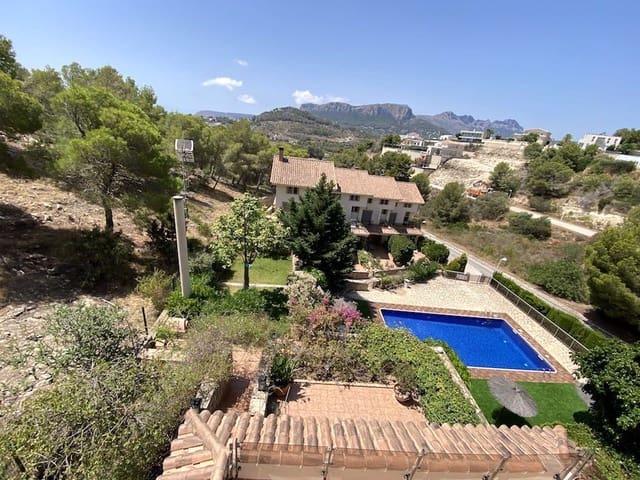 3 sovrum Bungalow till salu i Calpe / Calp med pool garage - 699 000 € (Ref: 9985877)