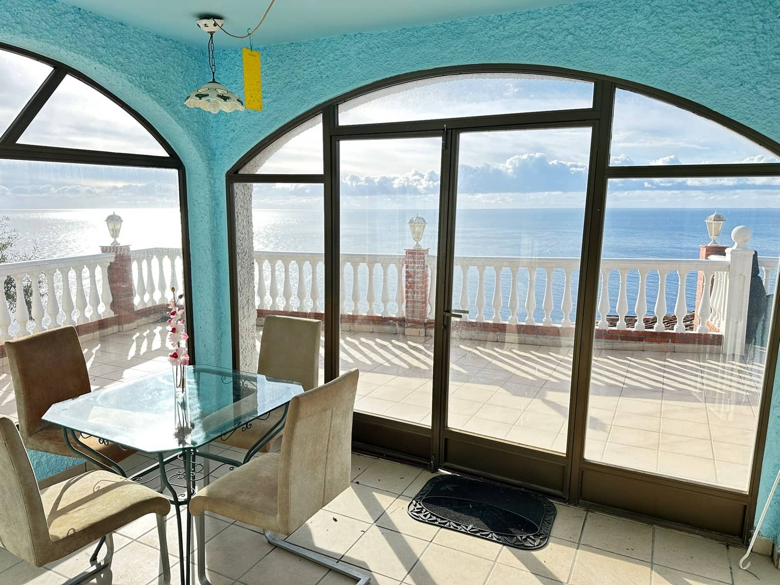Chalet de 2 habitaciones en Salobreña en venta con piscina garaje - 375.000 € (Ref: 10004689)