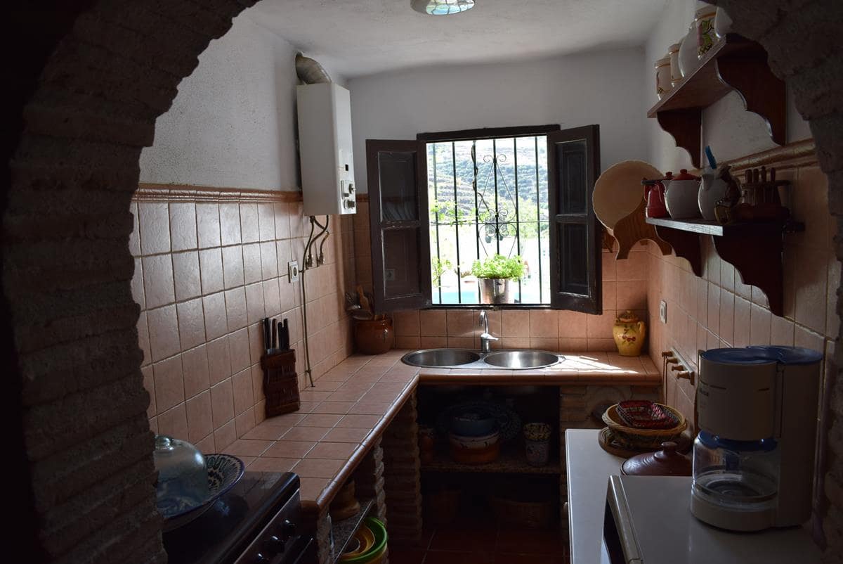 2 soveværelse Finca/Landehus til salg i Almunecar med swimmingpool - € 169.000 (Ref: 6228935)