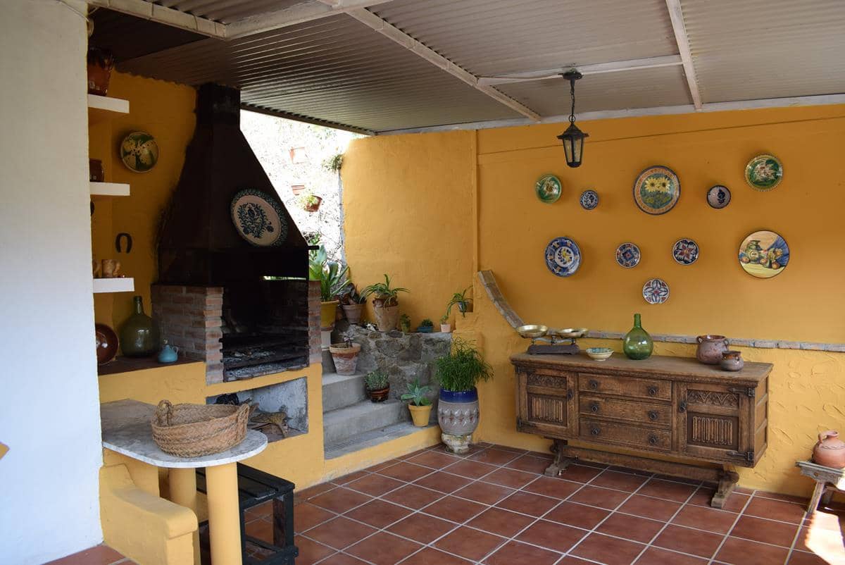 2 soveværelse Finca/Landehus til salg i Almunecar med swimmingpool - € 169.000 (Ref: 6228935)