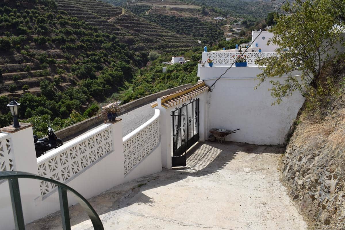 2 soveværelse Finca/Landehus til salg i Almunecar med swimmingpool - € 169.000 (Ref: 6228935)